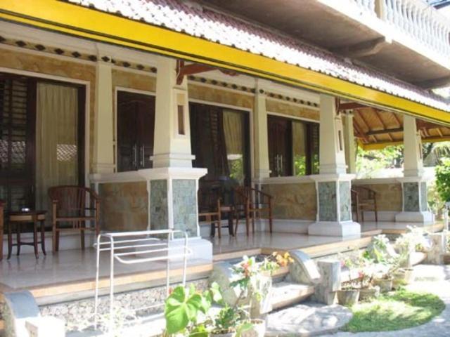 Mandhara Chico Bungalow Lovina Beach Extérieur photo